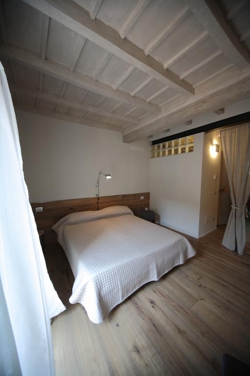 32 Bnb Camerecaffe Pavia Pokoj fotografie